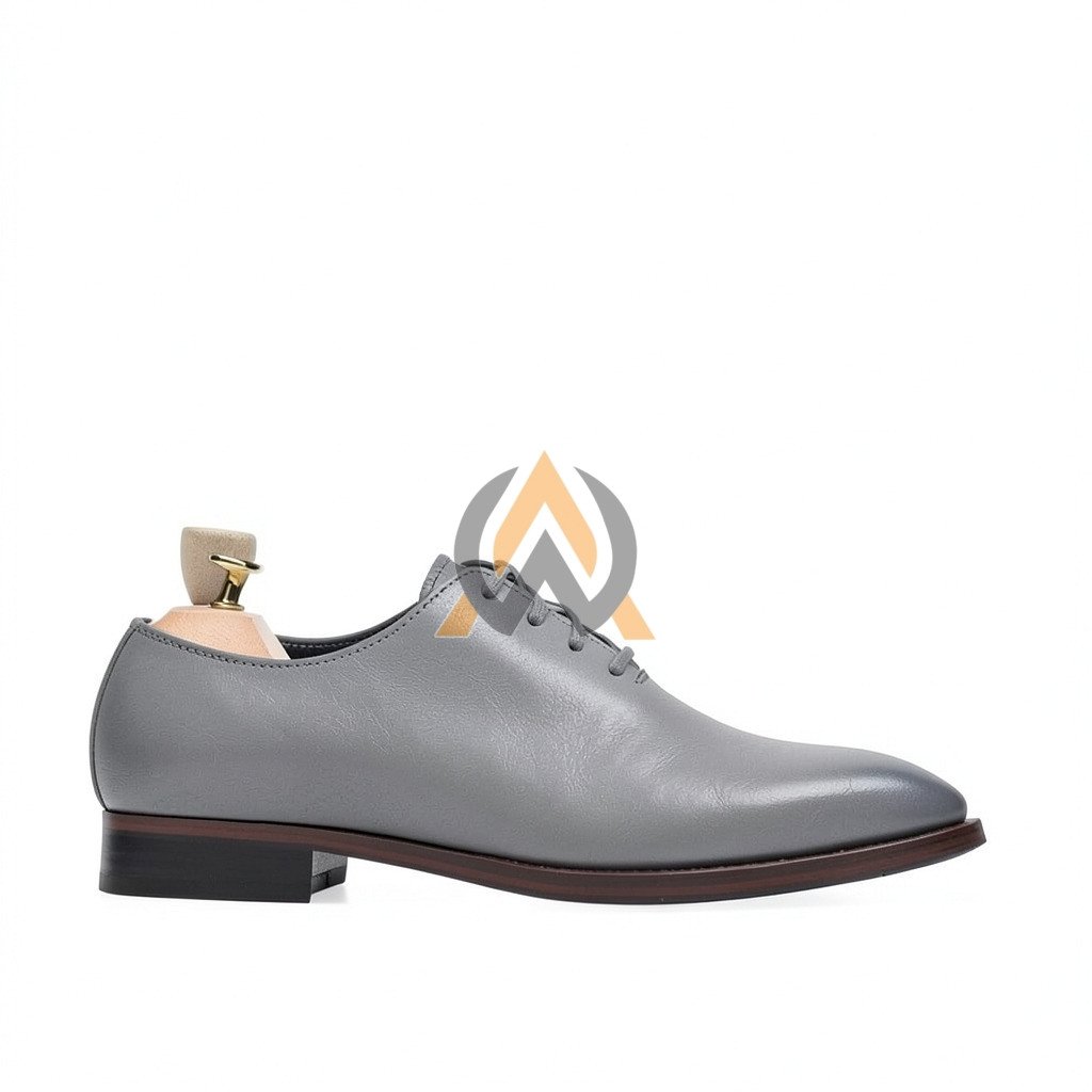 Gray upper color